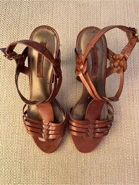 Bandolino Women's Brown Leather Woven-Strap Heeled Sandals
